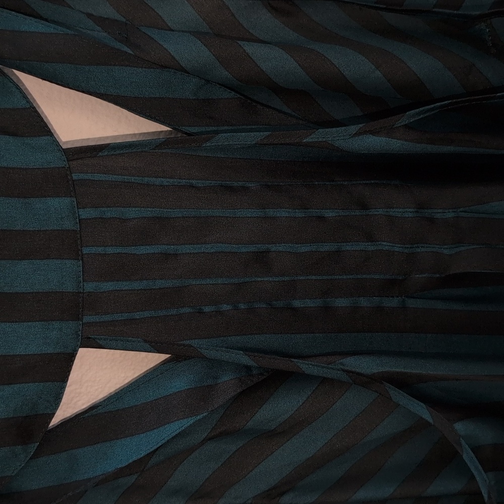 H&M Green and Black Striped V-Neck Sleeveless Dress